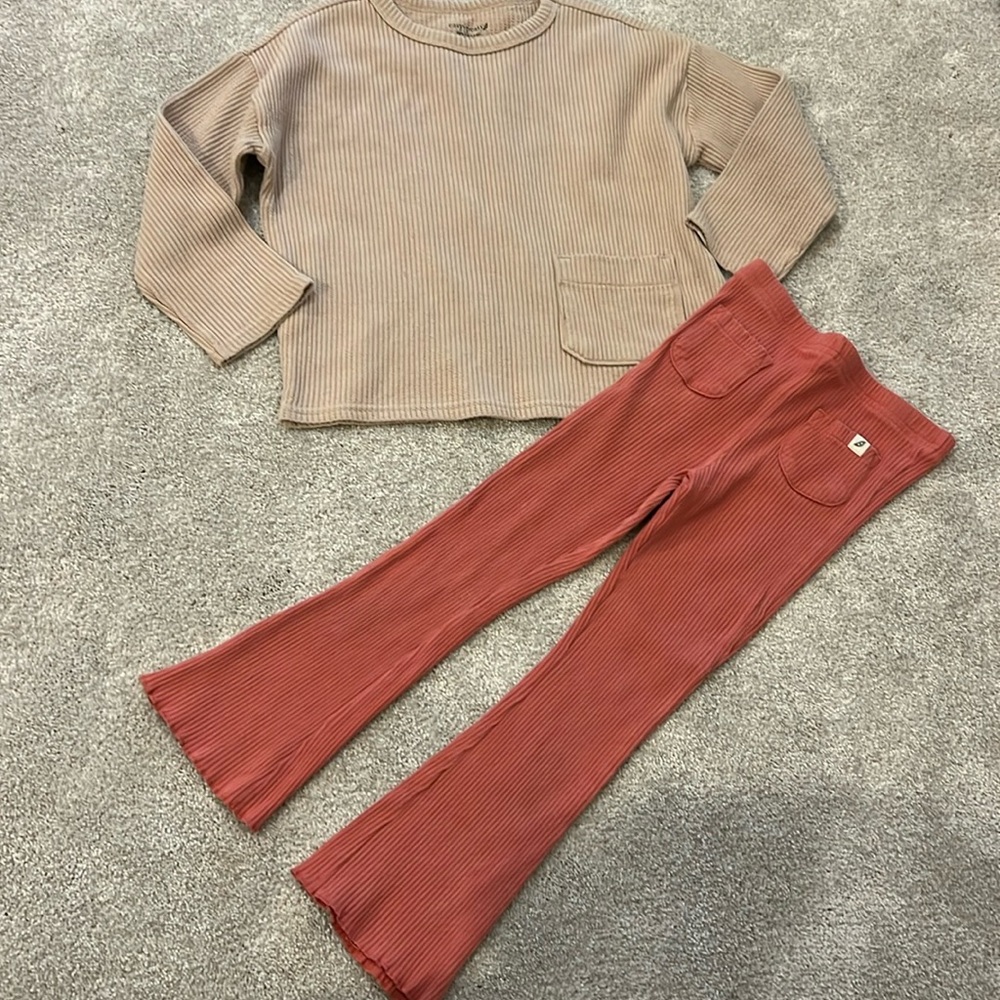 Kids Ribbed Flare Pants set in Rust Red